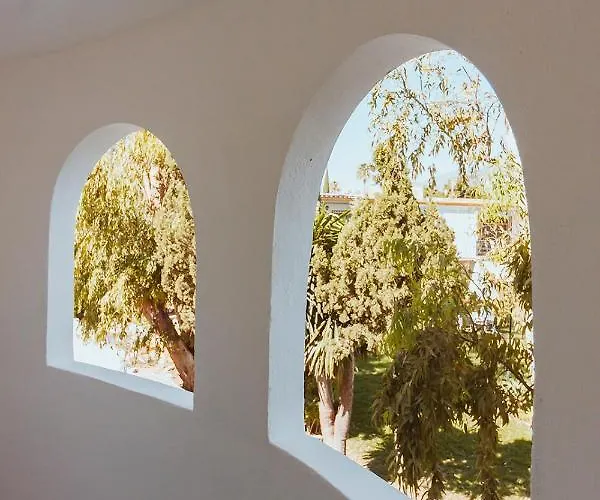 Con Gran Terraza Junto A La Playa * Torremolinos