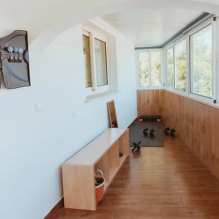 Con Gran Terraza Junto A La Playa *