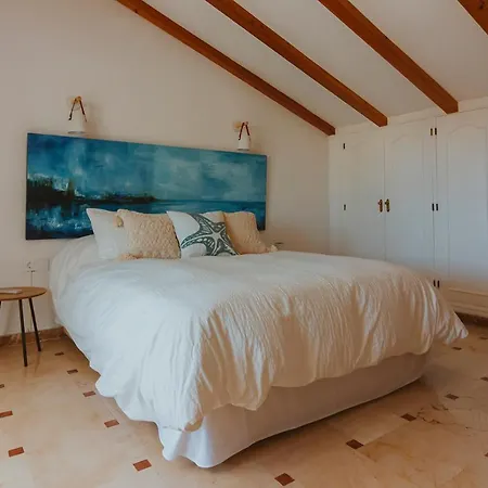 Con Gran Terraza Junto A La Playa * Торремолінос