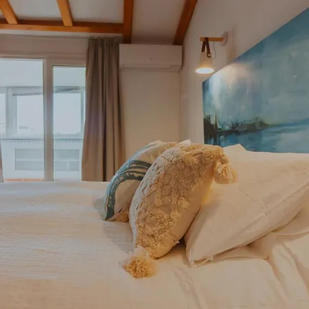 Apartamento Con Gran Terraza Junto A La Playa *