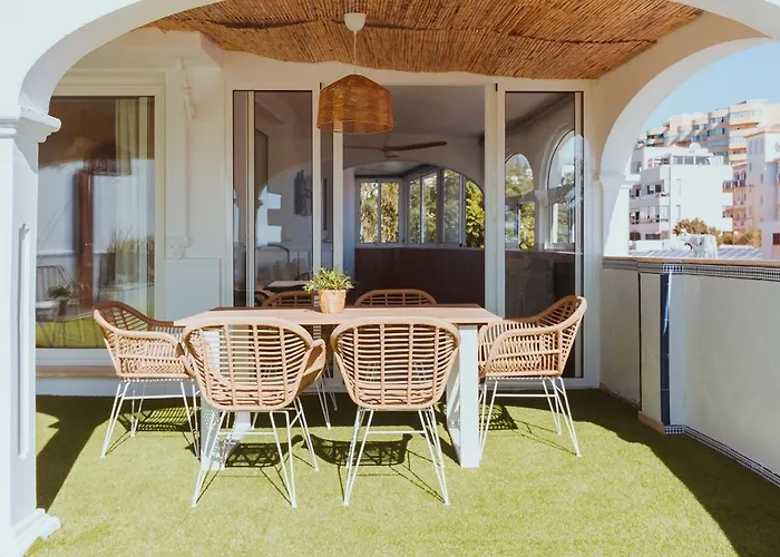 Con Gran Terraza Junto A La Playa *