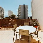 Con Gran Terraza Junto A La Playa *