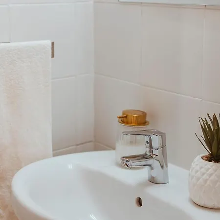 Con Gran Terraza Junto A La Playa Appartamento *